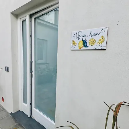 Flavia's Lemons Bed & Breakfast 3*