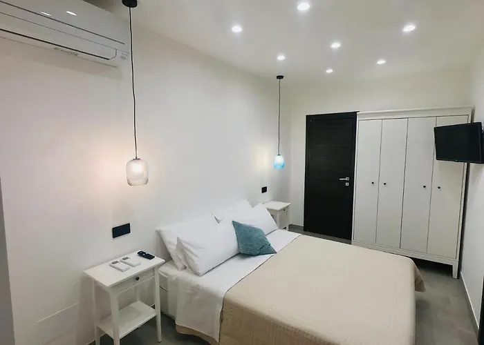 Flavia's Lemons Oda ve Kahvaltı 4*