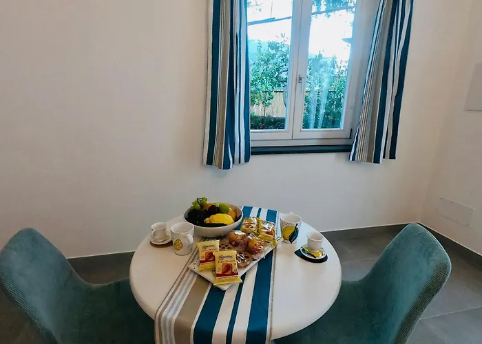 Flavia's Lemons 4* Sorrento